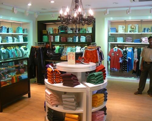 Find list of Tommy Hilfiger in Ernakulam - Tommy Hilfiger Stores